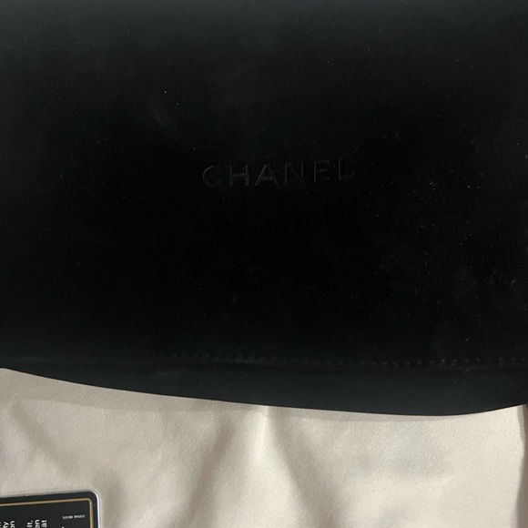 Chanel black on black wallet on a chain bag - Picture 12 of 15